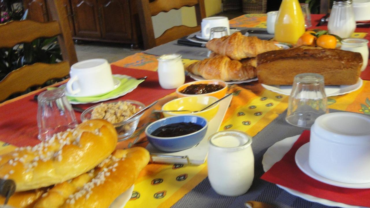 Bed and Breakfast Domaine De Poudos Auterive  Экстерьер фото